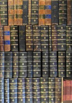 Woordenboek der Nederlandsche Taal (WNT). Complete set van Deel I t/m XXIX met Supplement Eerste Deel, Bronnenlijst + Bronnenlijst Tweede Aanvulling en Aanvullingen Eerste t/m Derde Deel